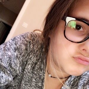 Meet your Posher, Madeline